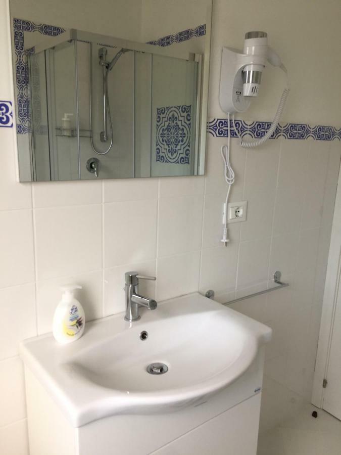 Veda Elegant Rooms Фьюмефреддо-ди-Сицилия Экстерьер фото