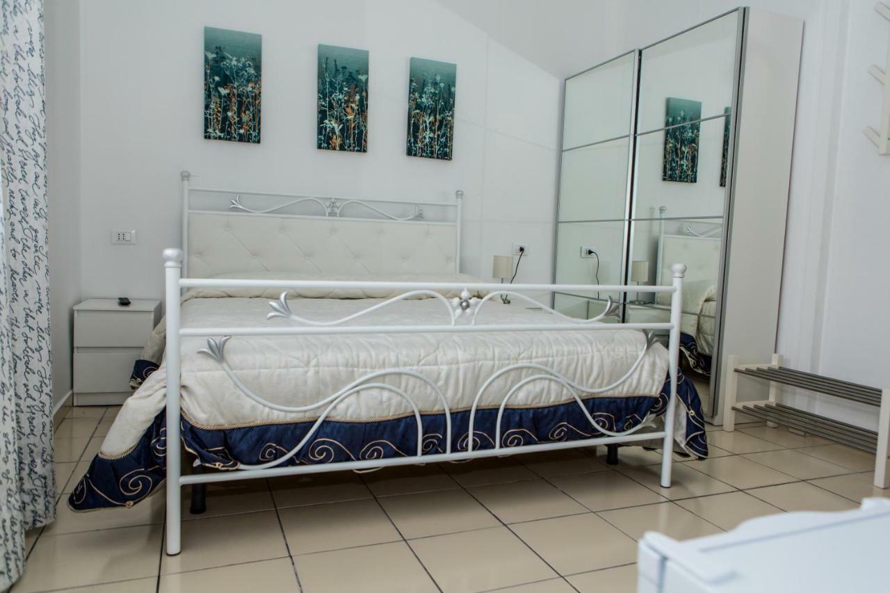 Veda Elegant Rooms Фьюмефреддо-ди-Сицилия Экстерьер фото